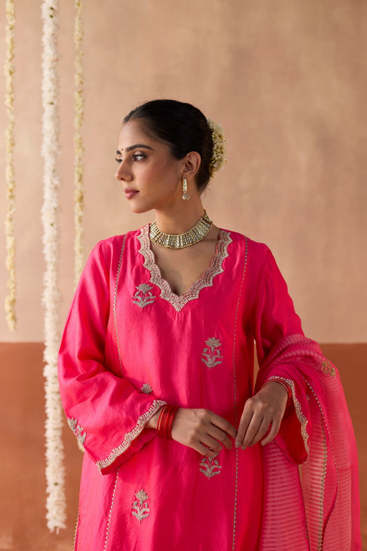 Phoolwari Banaras Silk Kurta - Fuchsia