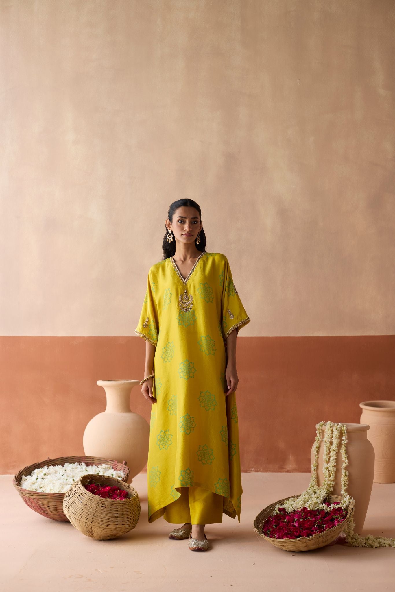 Flower Chaand Kaftan - Leaf Green
