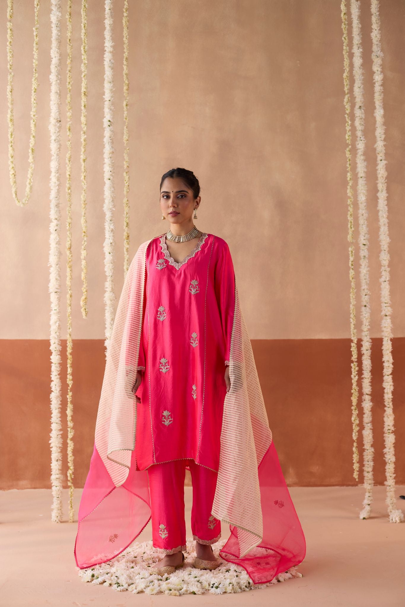 Phoolwari Banaras Silk Kurta - Fuchsia