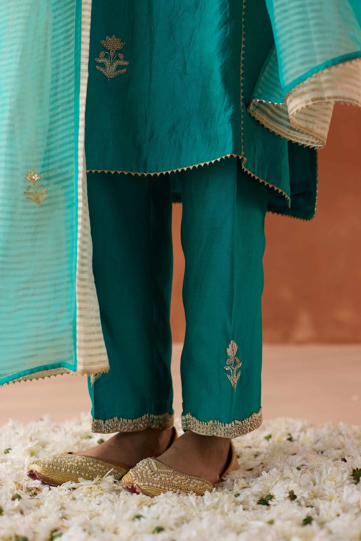 Phoolwari Banaras Silk Kurta - Turquoise