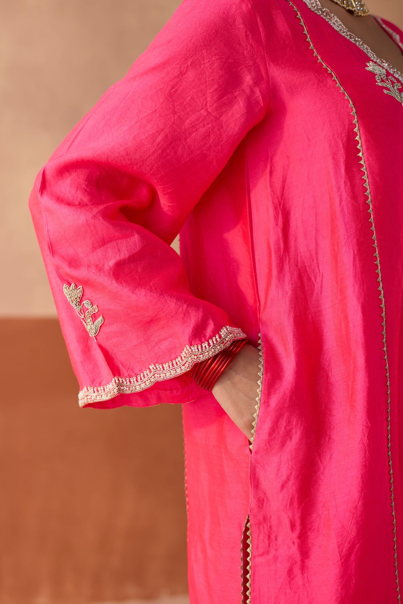 Phoolwari Banaras Silk Kurta - Fuchsia