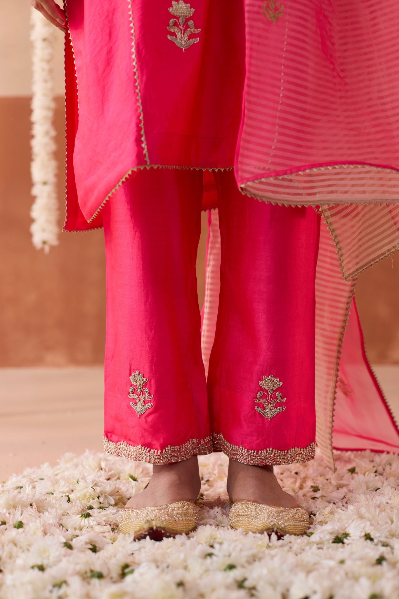 Phoolwari Banaras Silk Kurta - Fuchsia