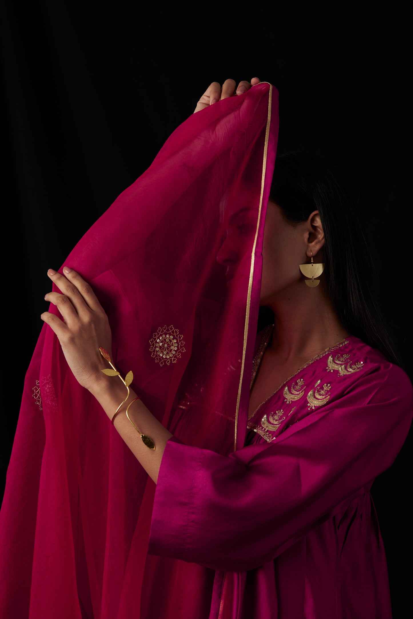 Silk - Chand Set - Red with organza embroidered dupatta