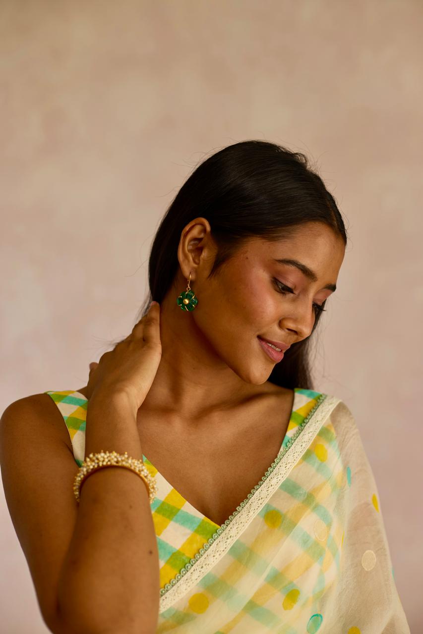 Ivory Dot Delight: Organza Block Printed Saree