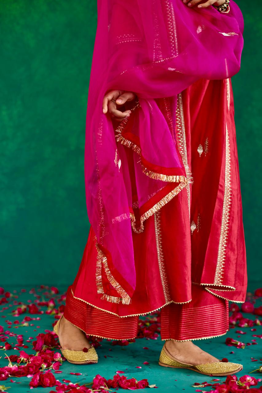 Radiant Blossom: Red + Pink Silk Kali Set