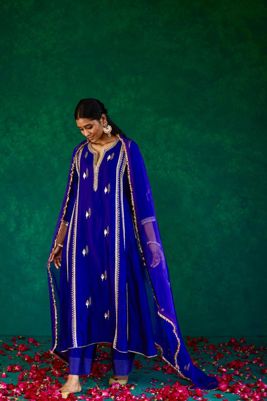 Twilight Majesty: Violet + Ink Blue Silk Kali Set