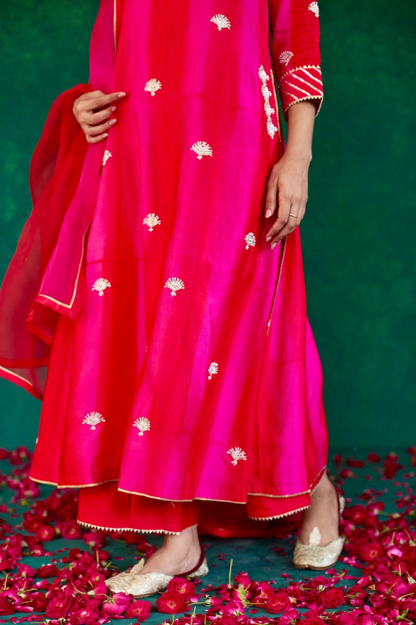 Scarlet Plume: Red + Pink Silk Feather Set