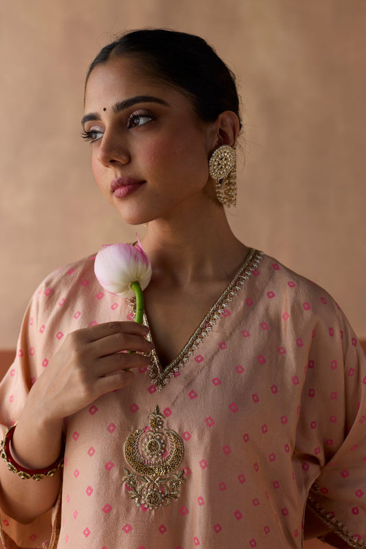 Butti Chaand Kaftan - Blush Pink