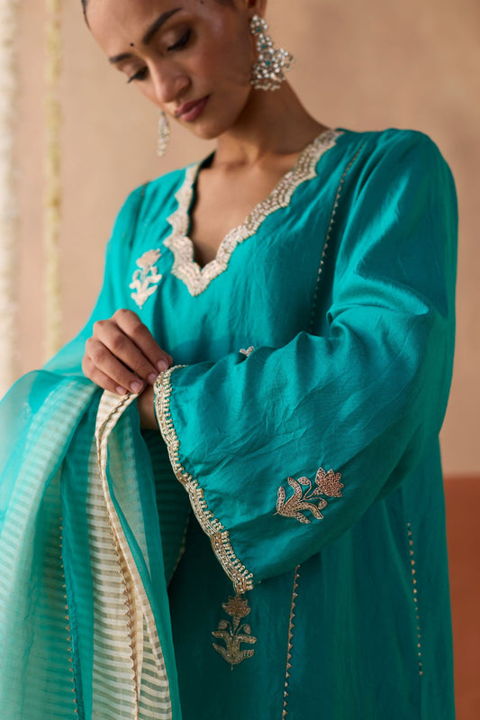 Phoolwari Banaras Silk Kurta - Turquoise