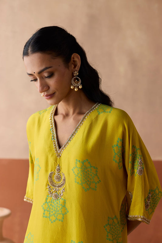 Flower Chaand Kaftan - Leaf Green