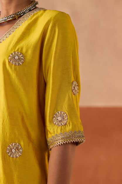 Vaidehi Tie Dye Banaras Silk Kurti - Haldi