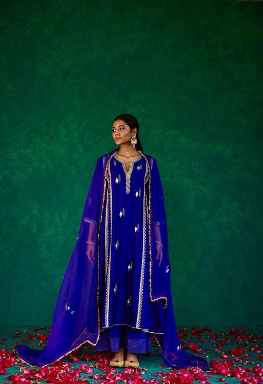 Twilight Majesty: Violet + Ink Blue Silk Kali Set
